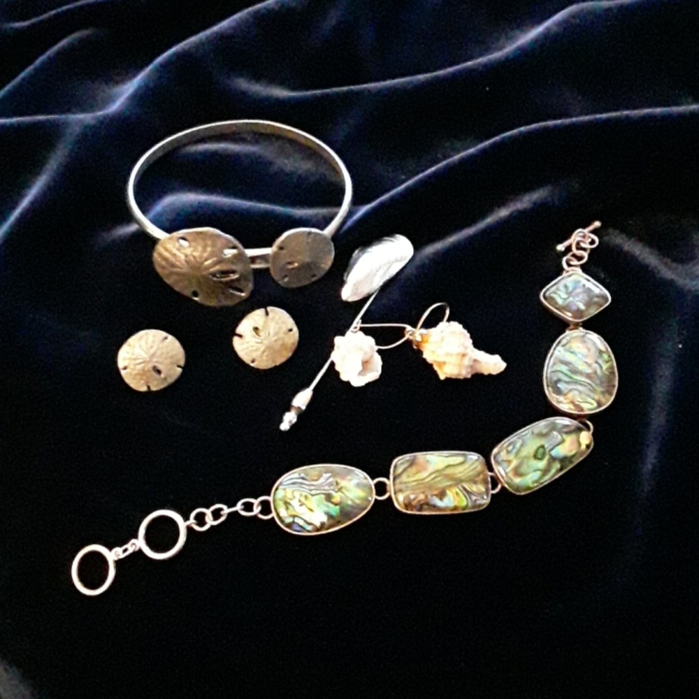 ocean-themed jewelry, costume